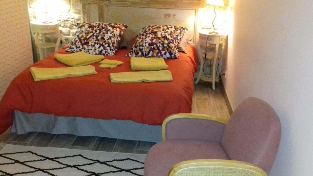 Le Vitrail Chambre Equipee Sans Service Repas Yvetot-Bocage Eksteriør billede
