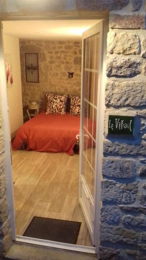 Le Vitrail Chambre Equipee Sans Service Repas Yvetot-Bocage Eksteriør billede